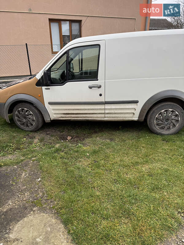 Вантажний фургон Ford Transit Connect 2004 в Городенці фото 3 Вантажний фургон Ford Transit Connect 2004 в Городенці