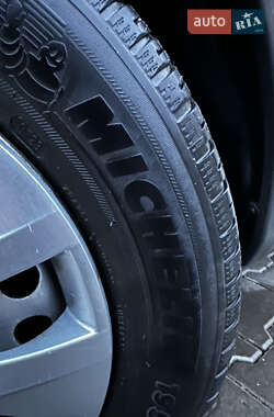 Минивэн Ford Transit Connect 2003 в Могилев-Подольске