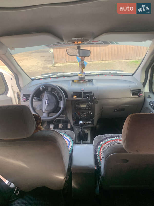 Минивэн Ford Transit Connect 2004 в Баре фото 6 Минивэн Ford Transit Connect 2004 в Баре