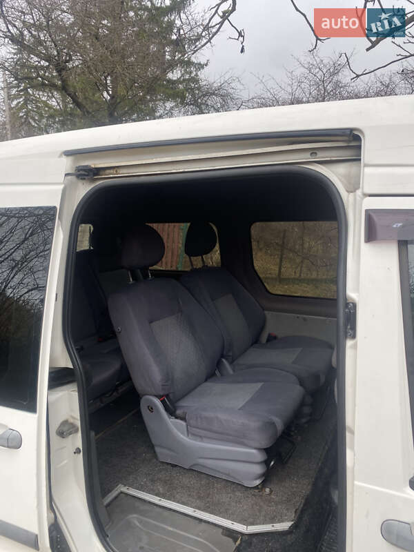 Мінівен Ford Transit Connect 2005 в Чернівцях