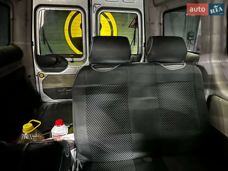 Минивэн Ford Transit Connect 2007 в Черновцах