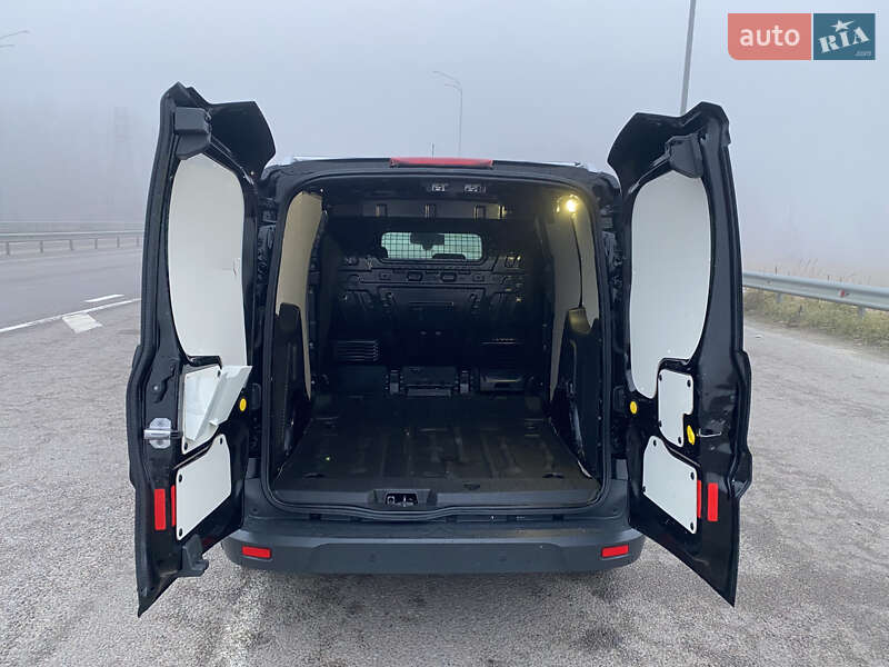 Грузовой фургон Ford Transit Connect 2017 в Радивилове