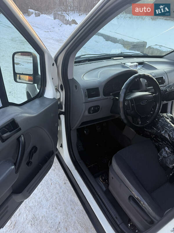 Минивэн Ford Transit Connect 2006 в Лапаевке