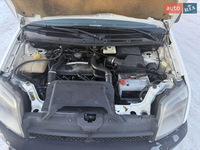 Минивэн Ford Transit Connect 2006 в Лапаевке