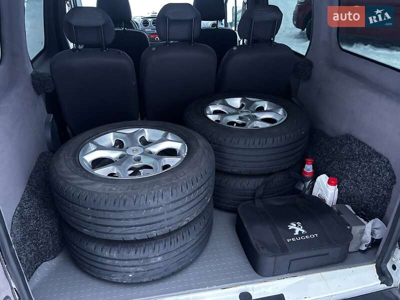 Минивэн Ford Transit Connect 2009 в Львове