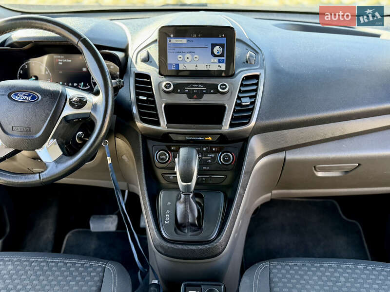 Минивэн Ford Transit Connect 2018 в Одессе