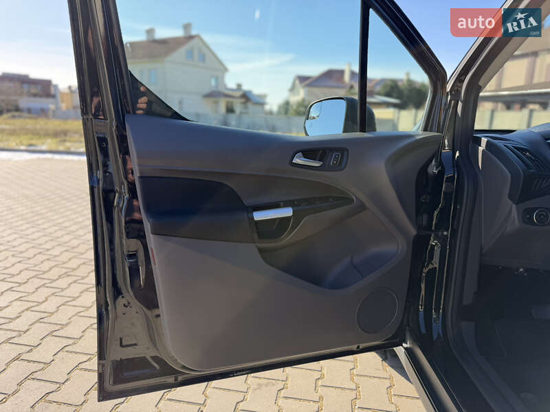 Минивэн Ford Transit Connect 2018 в Одессе