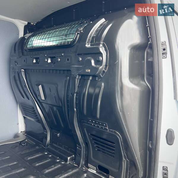 Грузовой фургон Ford Transit Connect 2019 в Киеве фото 42 Грузовой фургон Ford Transit Connect 2019 в Киеве