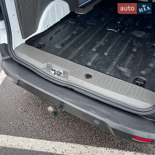 Грузовой фургон Ford Transit Connect 2019 в Киеве фото 47 Грузовой фургон Ford Transit Connect 2019 в Киеве