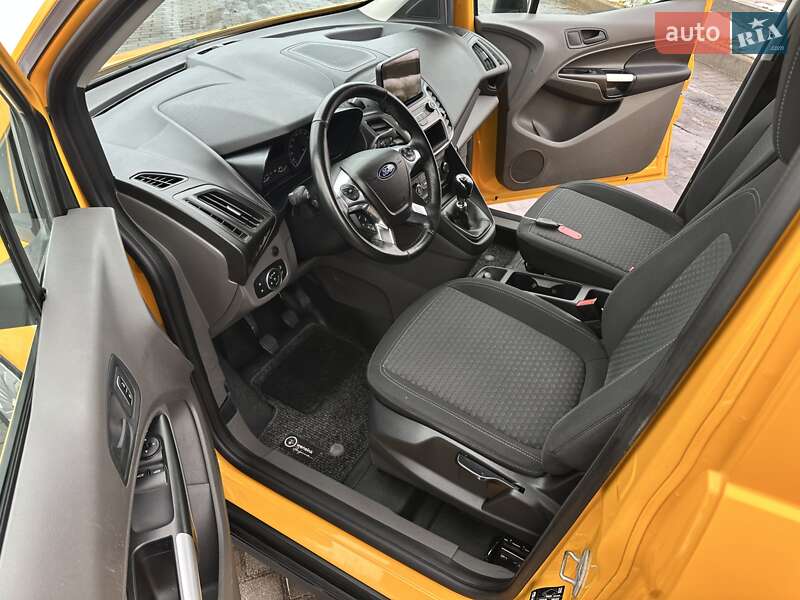 Грузовой фургон Ford Transit Connect 2021 в Львове