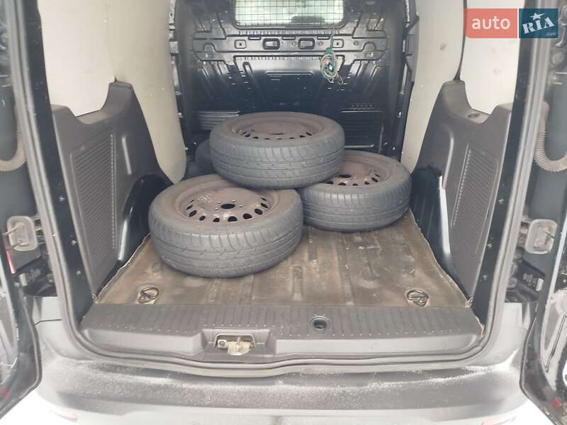 Грузовой фургон Ford Transit Connect 2015 в Киеве