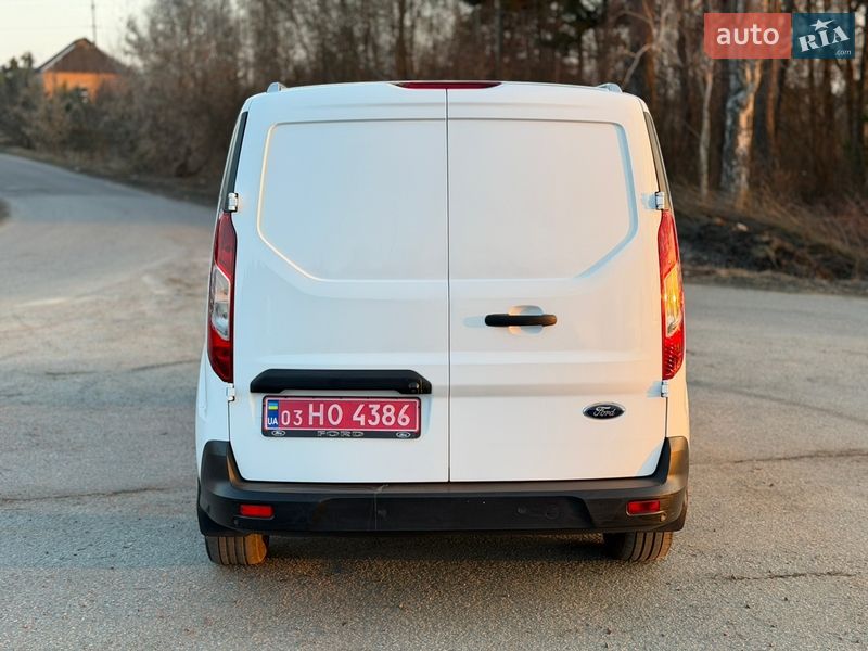 Вантажний фургон Ford Transit Connect 2022 в Радивиліві