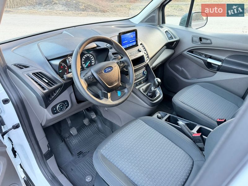 Вантажний фургон Ford Transit Connect 2022 в Радивиліві