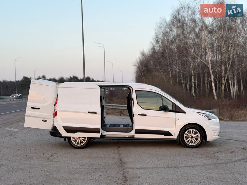 Вантажний фургон Ford Transit Connect 2022 в Радивиліві