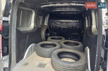 Вантажний фургон Ford Transit Connect 2014 в Вінниці