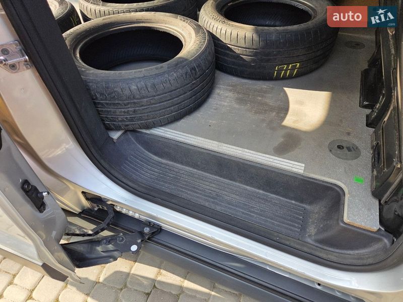 Грузовой фургон Ford Transit Connect 2014 в Виннице