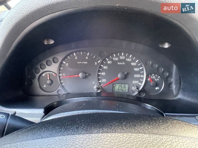 Мінівен Ford Transit Connect 2005 в Рівному