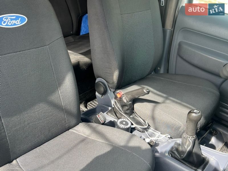 Мінівен Ford Transit Connect 2009 в Мурованих Курилівцях