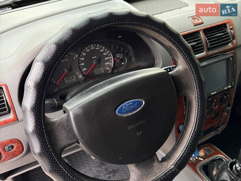 Мінівен Ford Transit Connect 2004 в Ізмаїлі