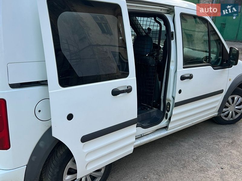 Грузопассажирский фургон Ford Transit Connect 2012 в Белой Церкви