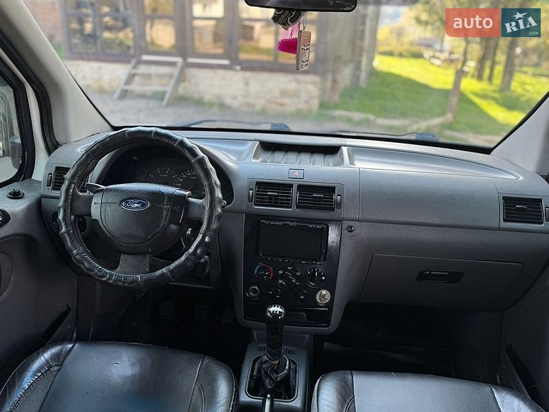 Минивэн Ford Transit Connect 2005 в Заречье