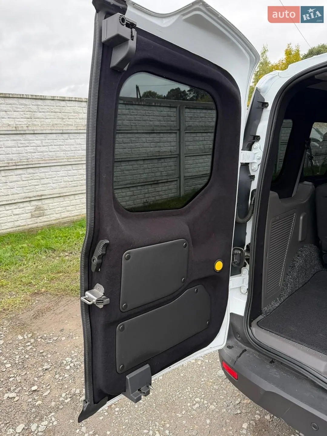 2018 Ford Transit Connect - мініатюра 12