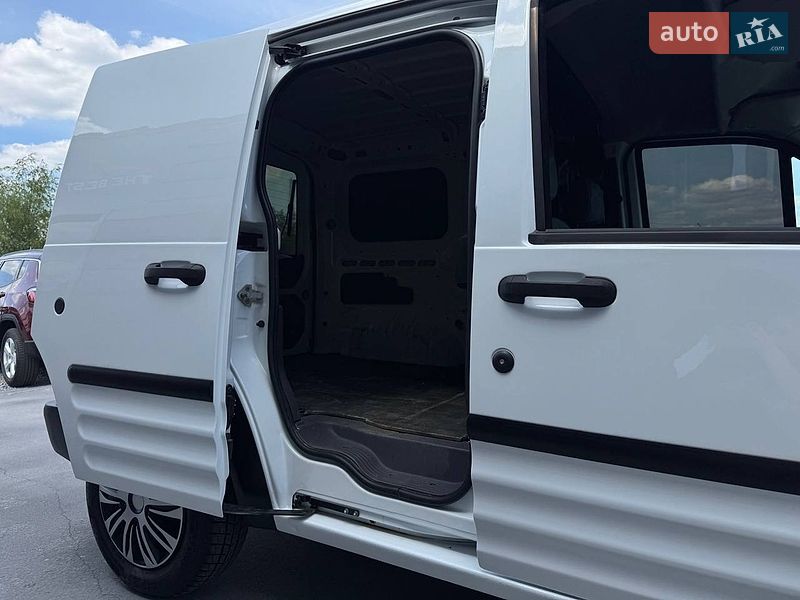 Грузовой фургон Ford Transit Connect 2009 в Ровно