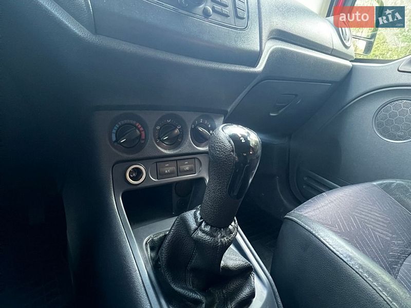 Минивэн Ford Transit Connect 2010 в Одессе