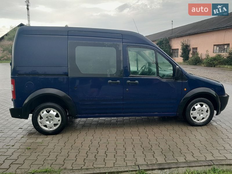 Вантажний фургон Ford Transit Connect 2003 в Рожнові
