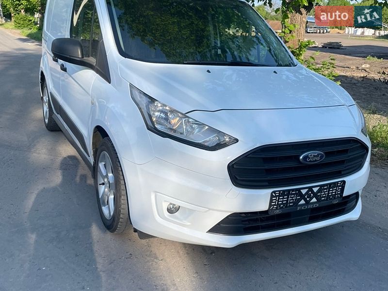 Вантажний фургон Ford Transit Connect 2021 в Дубні
