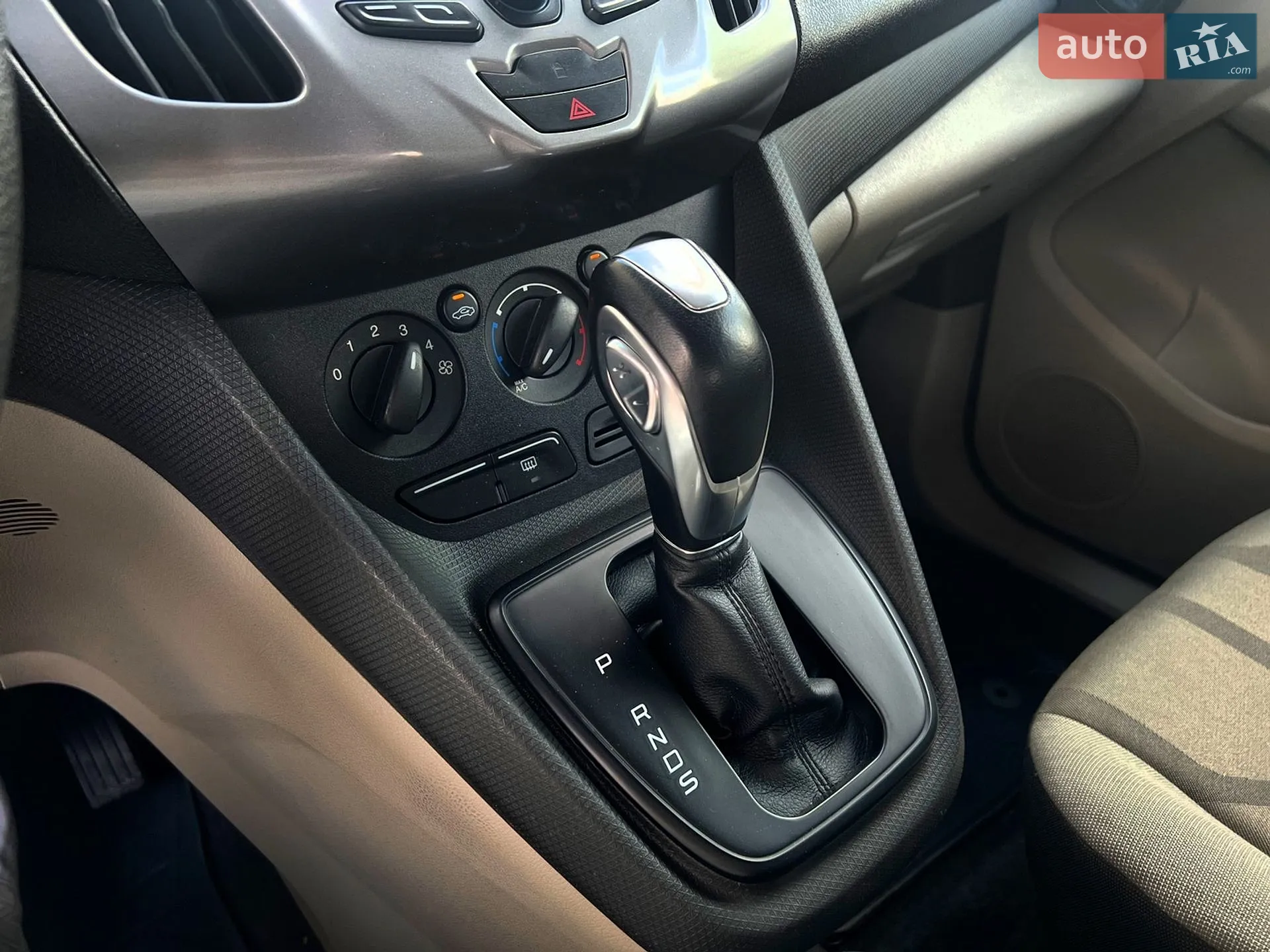 2015 Ford Transit Connect - мініатюра 19