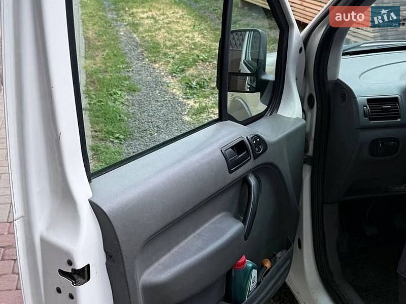 Минивэн Ford Transit Connect 2006 в Киверцах