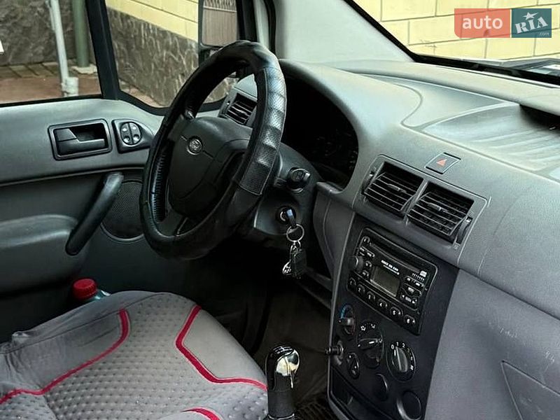 Минивэн Ford Transit Connect 2006 в Киверцах