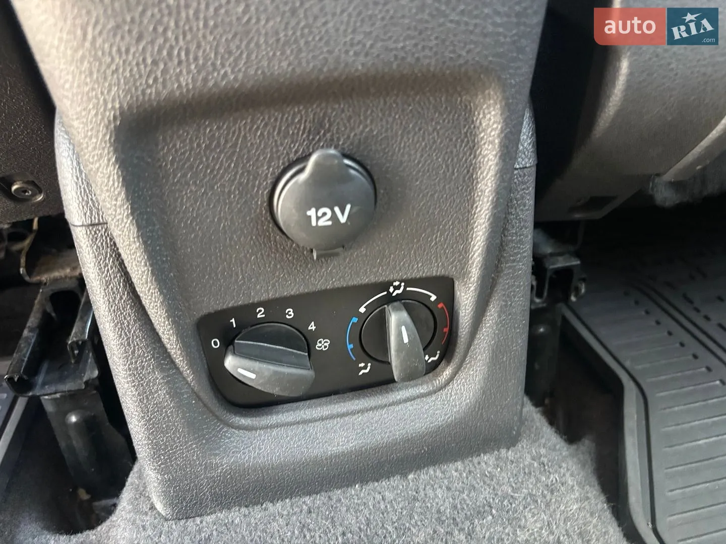 2013 Ford Transit Connect - мініатюра 34