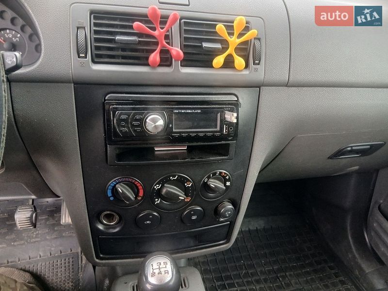 Вантажний фургон Ford Transit Connect 2003 в Клесовому