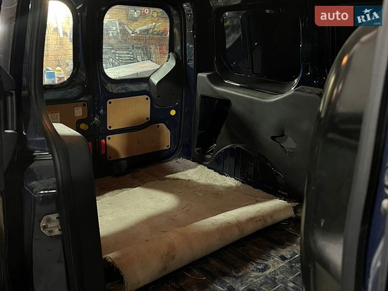 Минивэн Ford Transit Connect 2015 в Ярмолинцах