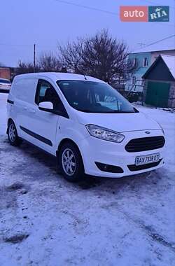 Вантажний фургон Ford Transit Courier 2015 в Харкові