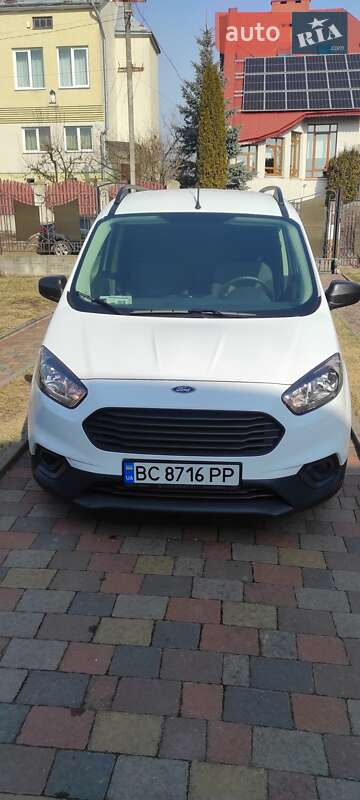 Вантажний фургон Ford Transit Courier 2023 в 
