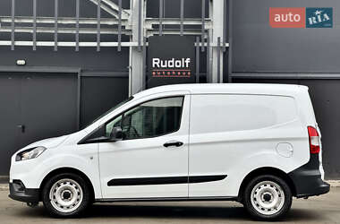 Грузовой фургон Ford Transit Courier 2022 в 