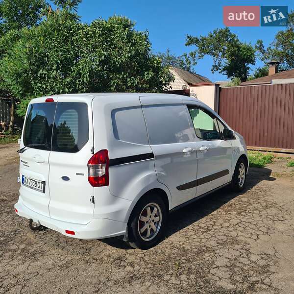 Вантажний фургон Ford Transit Courier 2015 в Харкові