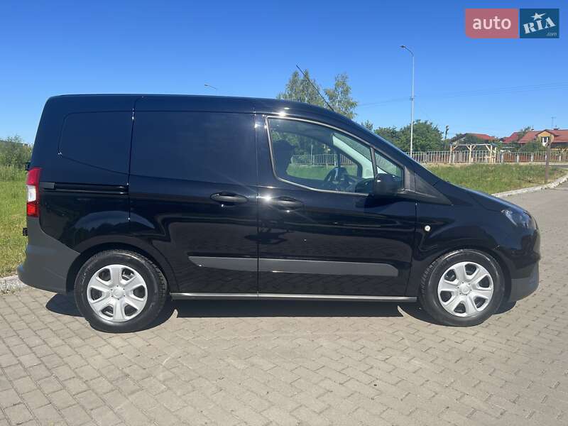Ford Transit Courier 2022