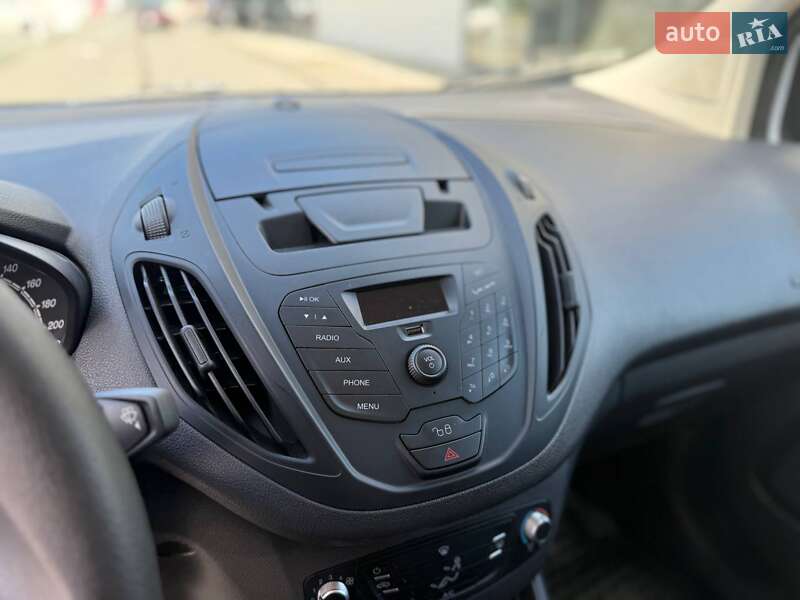 Вантажний фургон Ford Transit Courier 2023 в Івано-Франківську