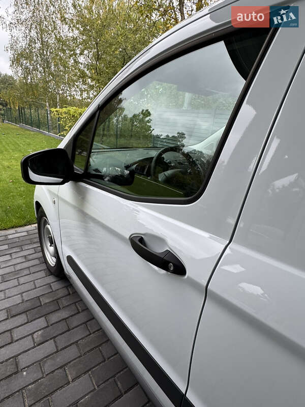 Грузовой фургон Ford Transit Courier 2021 в Киеве