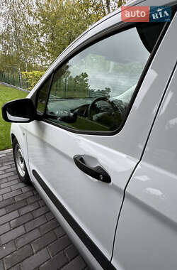 Грузовой фургон Ford Transit Courier 2021 в 