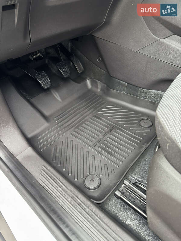 Грузовой фургон Ford Transit Courier 2021 в Киеве