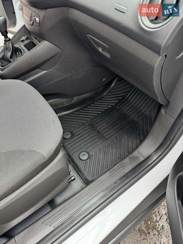 Грузовой фургон Ford Transit Courier 2021 в Киеве