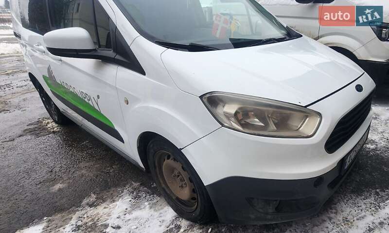 Грузовой фургон Ford Transit Courier 2015 в Луцке