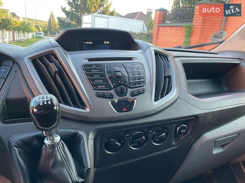 Автовоз Ford Transit Courier 2015 в Виннице
