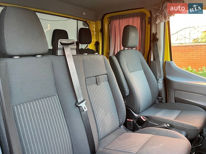 Автовоз Ford Transit Courier 2015 в Виннице
