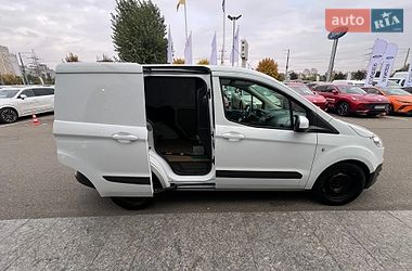 Вантажний фургон Ford Transit Courier 2014 в Києві